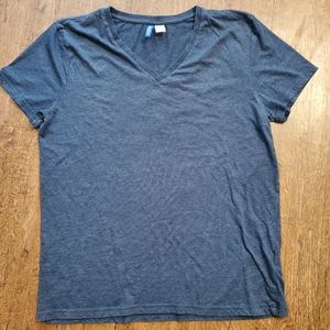 💚4/$20 Divided H&M Size Large Men's V-Neck Shirt In Blue